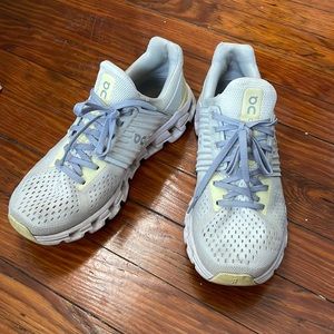 On Cloud Cloudswift size 8.5 running tennis shoe limelight color white yellow!